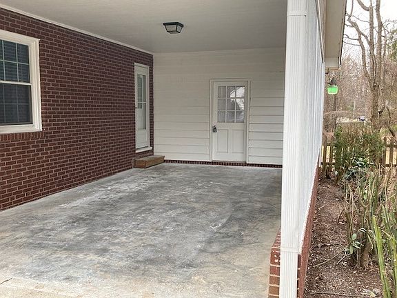 5th image of 31 Carter Cir