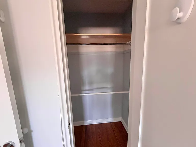 25-40A 36th St #3 — Photo 12