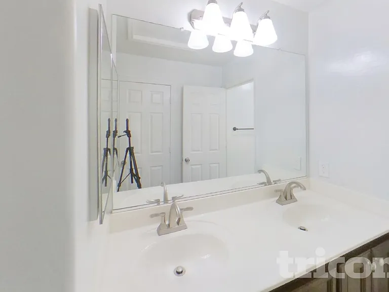 44 S Greenfield Rd — Photo 12