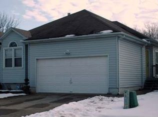 5809 Hudson Lake Dr, Louisville, KY 40291