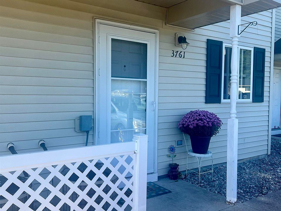 1st image of 3761 Vale Dr #6