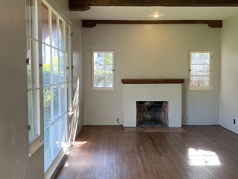 3275 Brockton Ave — Photo 5