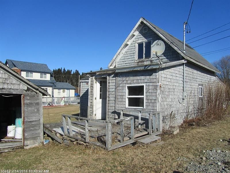 1st image of 12 Wharf St