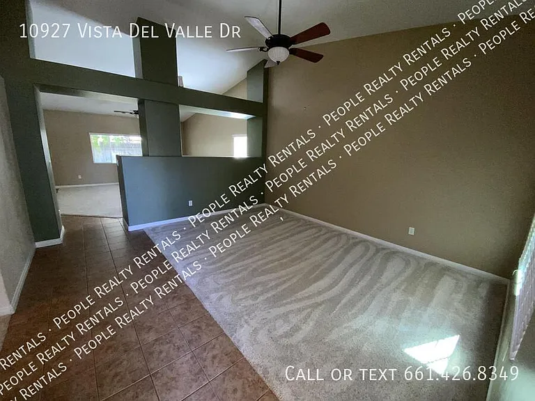 10927 Vista Del Valle Dr — Photo 17