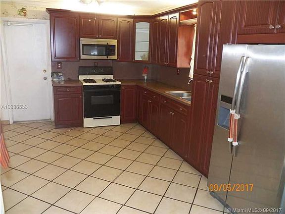 3rd image of 3630 NE 18th Ave