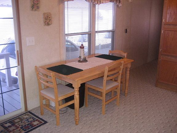 3rd image of 7509 Eagle Dr #128