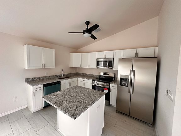 2nd image of 1820 SE 8th St