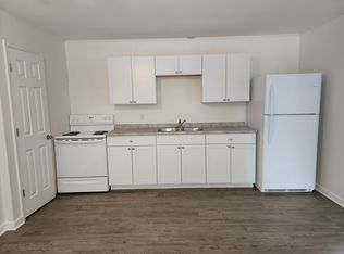 1608 College Farm Rd APT 1W, Murray, KY 42071