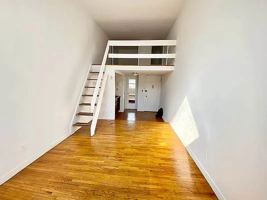 Rented by J PRESTON AND ASSOCIATES INC | media 10