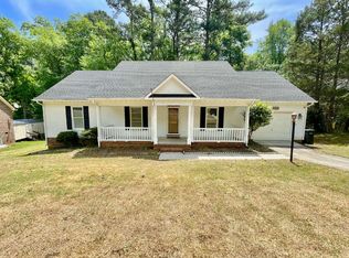6736 Saint Julian Way, Fayetteville, NC 28314