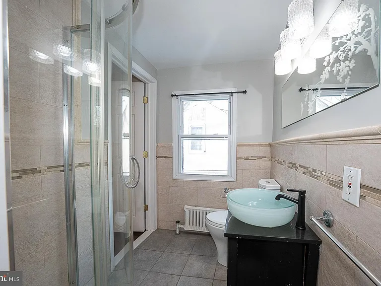 625 Chelten Hills Dr — Photo 42