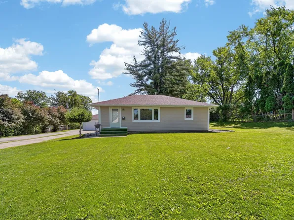 4201 Lower Beaver Rd, Des Moines, IA 50310