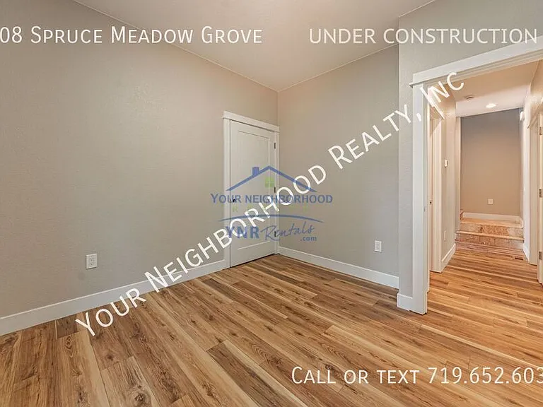 308 Spruce Meadow Grv — Photo 21