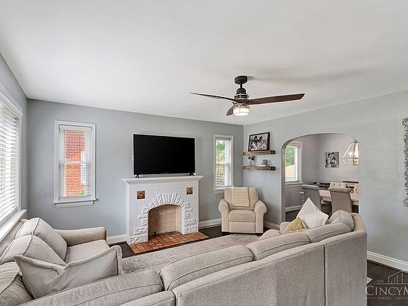 4th image of 5812 Woodmont Ave