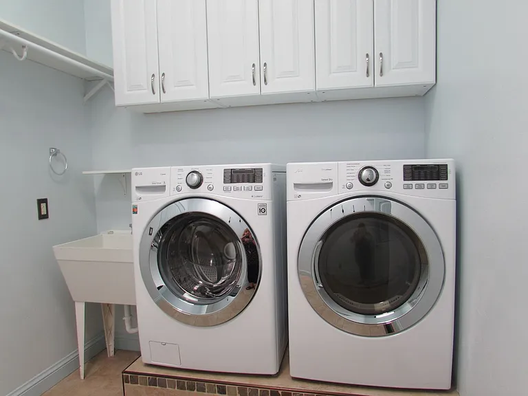 2096 Two Wood Dr — Photo 19