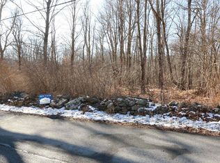 398 New Unionville Rd, Wallkill, NY 12589