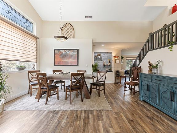 5th image of 155 Heron Pl
