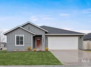 8436 E Copenhaver St, Nampa, ID 83687