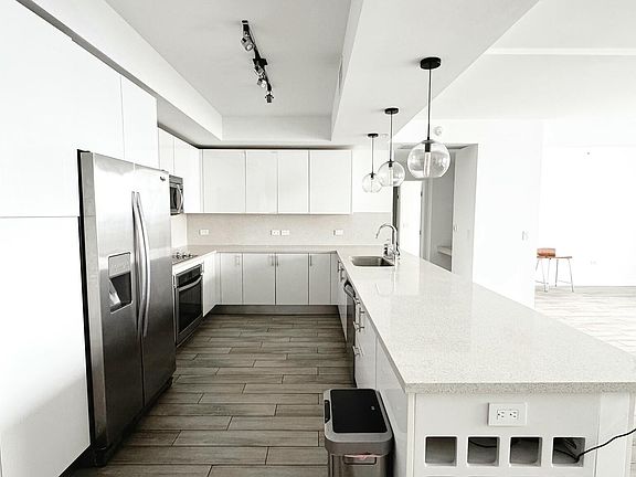 2nd image of 999 SW 1st Avenue #2612
