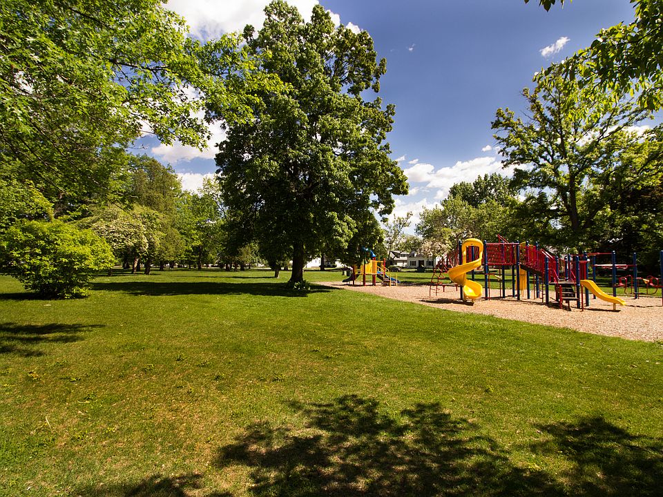 Hays Park - 1/2 block away