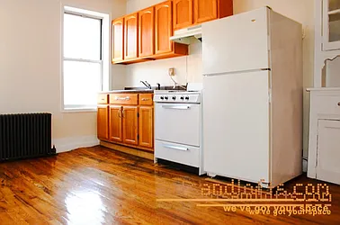 Rented by aptsandlofts.com