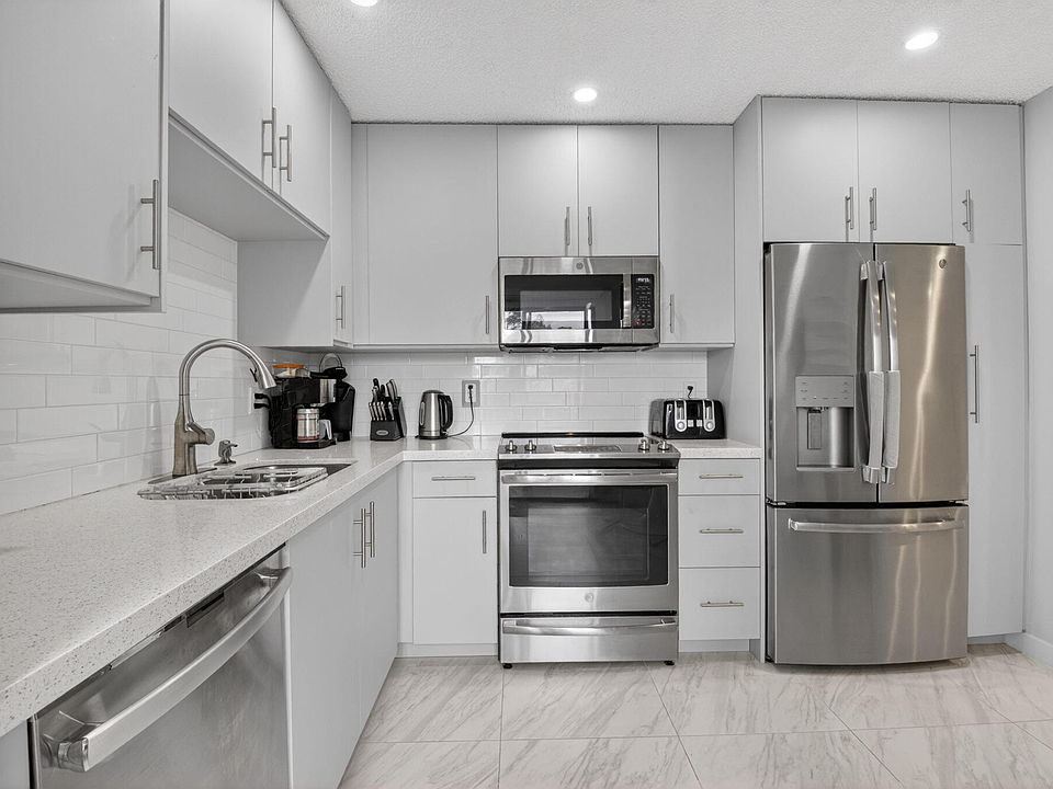 1st image of 7563 Glendevon Lane #1306