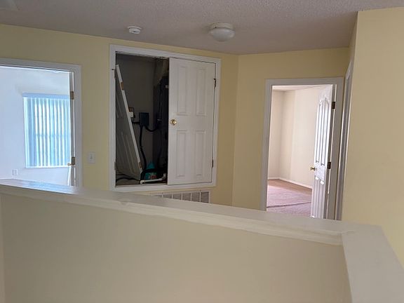 5th image of 97 Levee Ln