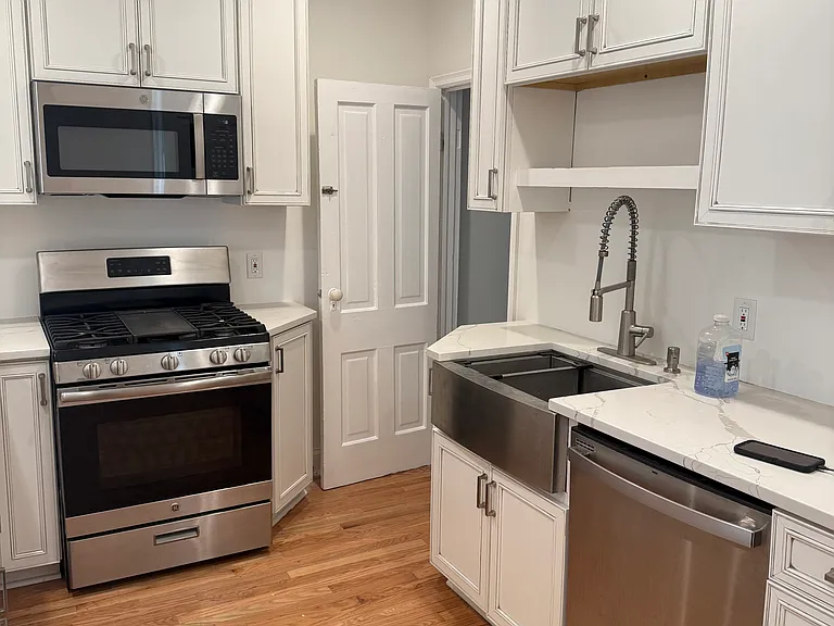 1129 Washington St NE #2 — Photo 1