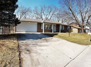 2033 S Alamos Pl, Columbia, MO 65201