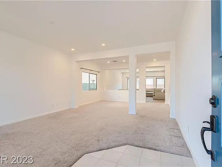 7037 Sunland Ave — Photo 14