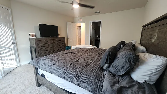37 Temple Dr — Photo 26