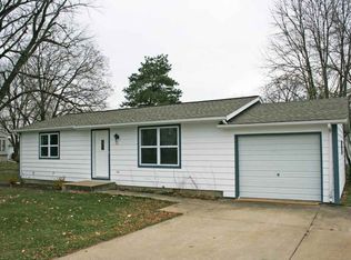 15 E Penn St, North Liberty, IA 52317