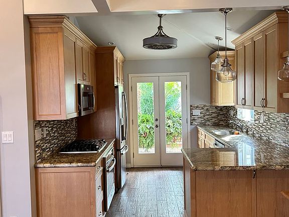 4th image of 3236 W 188th St