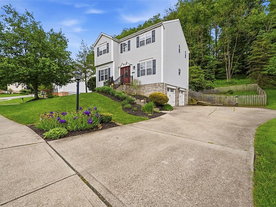 1st image of 144 Bayberry Ln