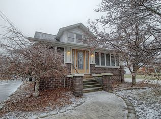 39222 Moravian Dr, Clinton Township, MI 48036
