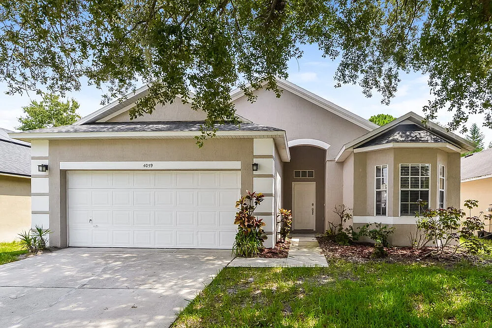 4 bed, 2.0 bath, 1744 sqft, $2,330 — Photo 1