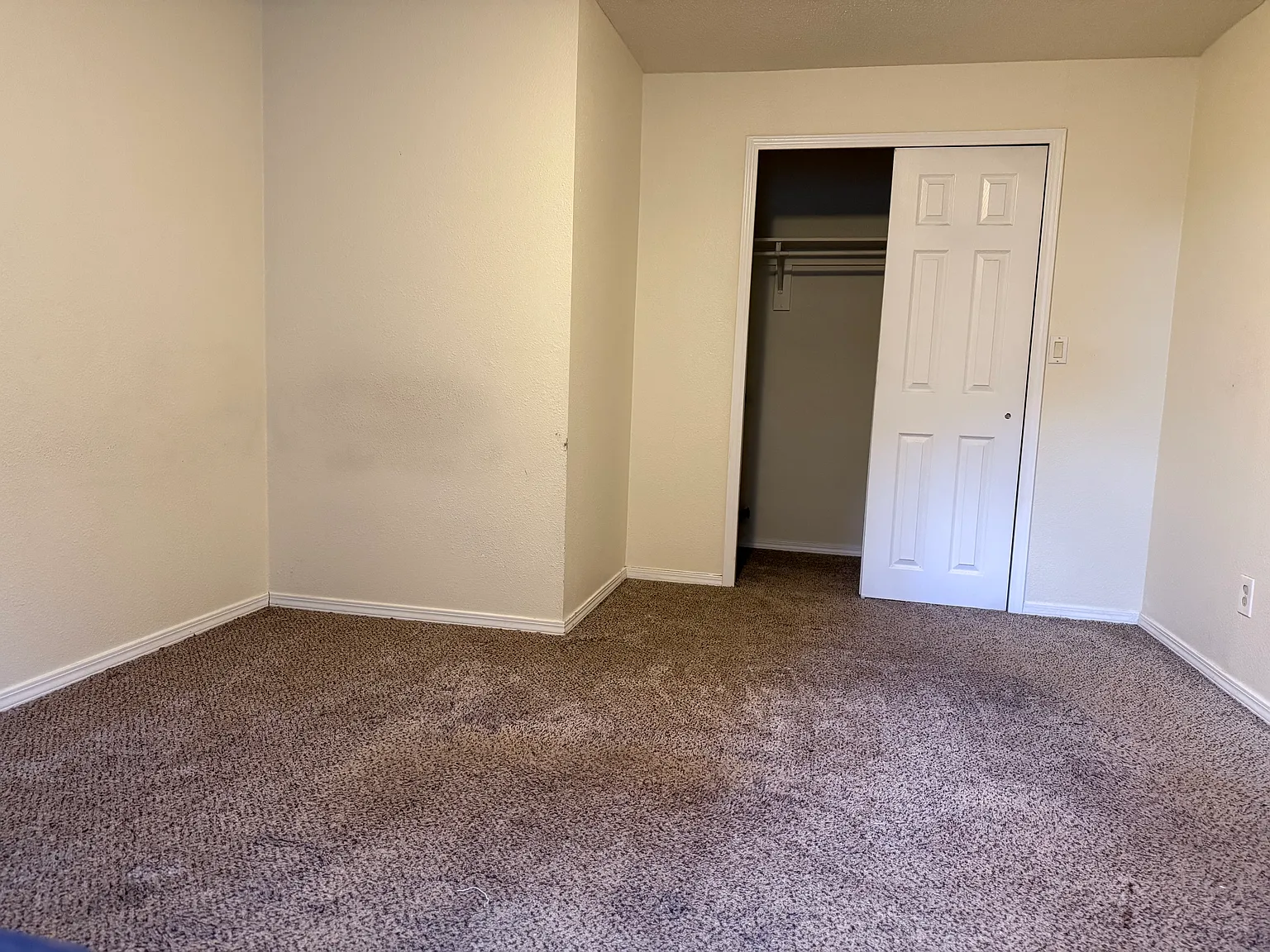 1207 Whistler Hollow Dr — Photo 3