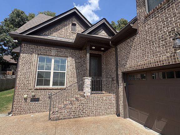 5th image of 415 Riverstone Pl