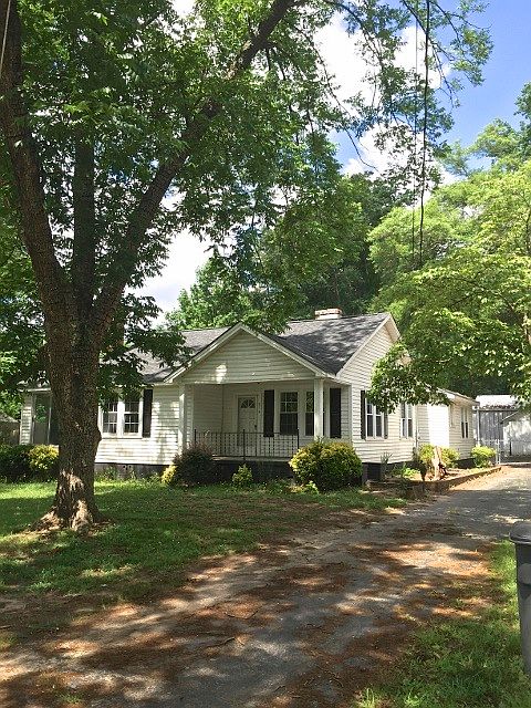 1st image of 216 Old Piedmont Hwy