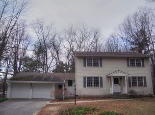 30 Grandview Ave, Essex Junction, VT 05452
