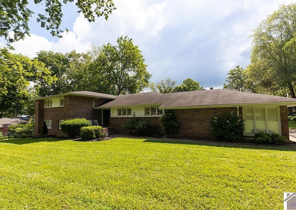 1st image of 1218 Dogwood Dr