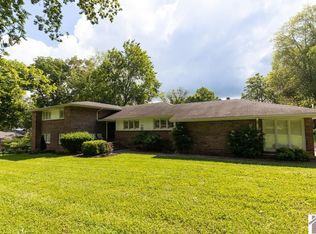 1218 Dogwood Dr, Murray, KY 42071