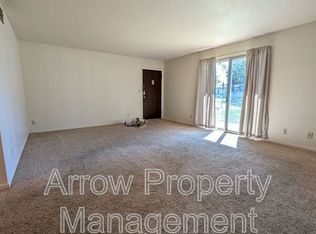 1710 H St #103, Fairbury, NE 68352