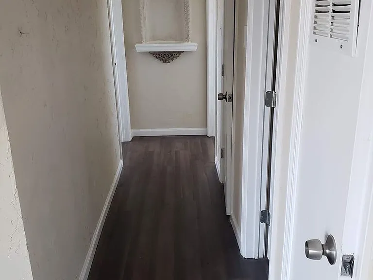 2924 Beechwood St — Photo 6
