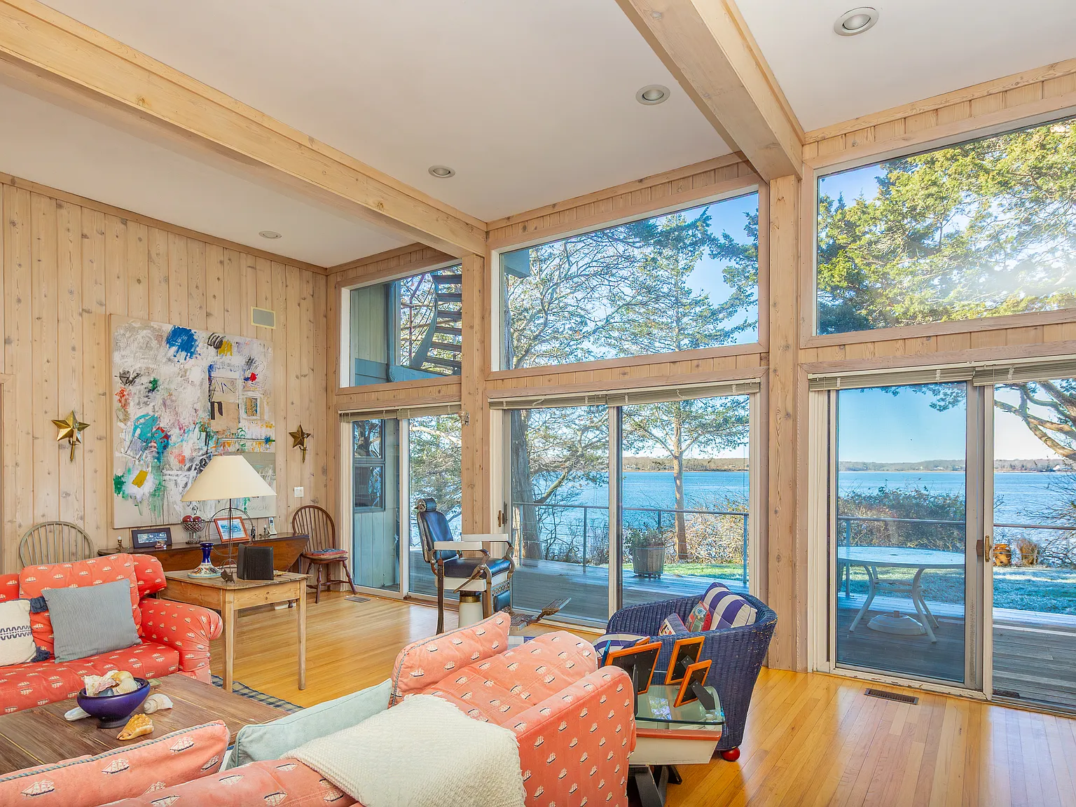 Waterfront Dream Rental — Photo 1