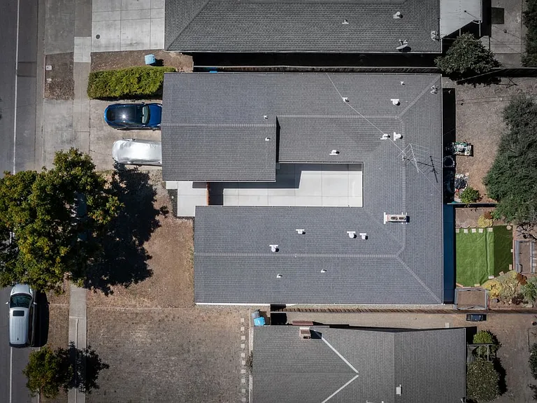 877 Miller Ave — Photo 30