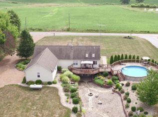 16757 N Boyd Ln, Woodlawn, IL 62898