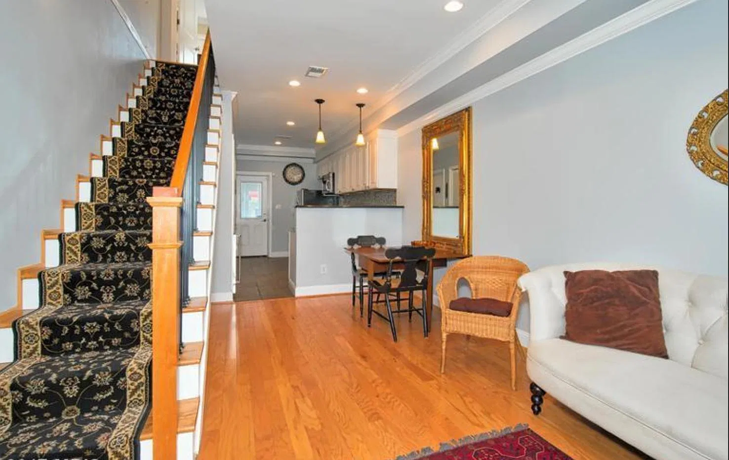2 bed, 1.5 bath, 885 sqft, $2,775 — Photo 4