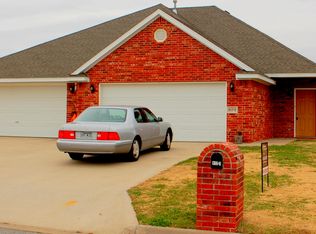 817 Hindman Dr #2, Prairie Grove, AR 72753