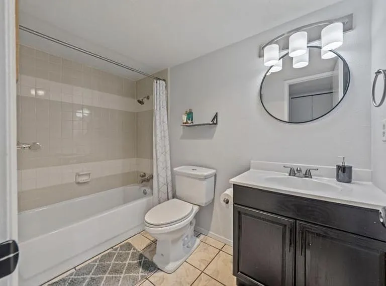 526 Windsor Dr — Photo 11